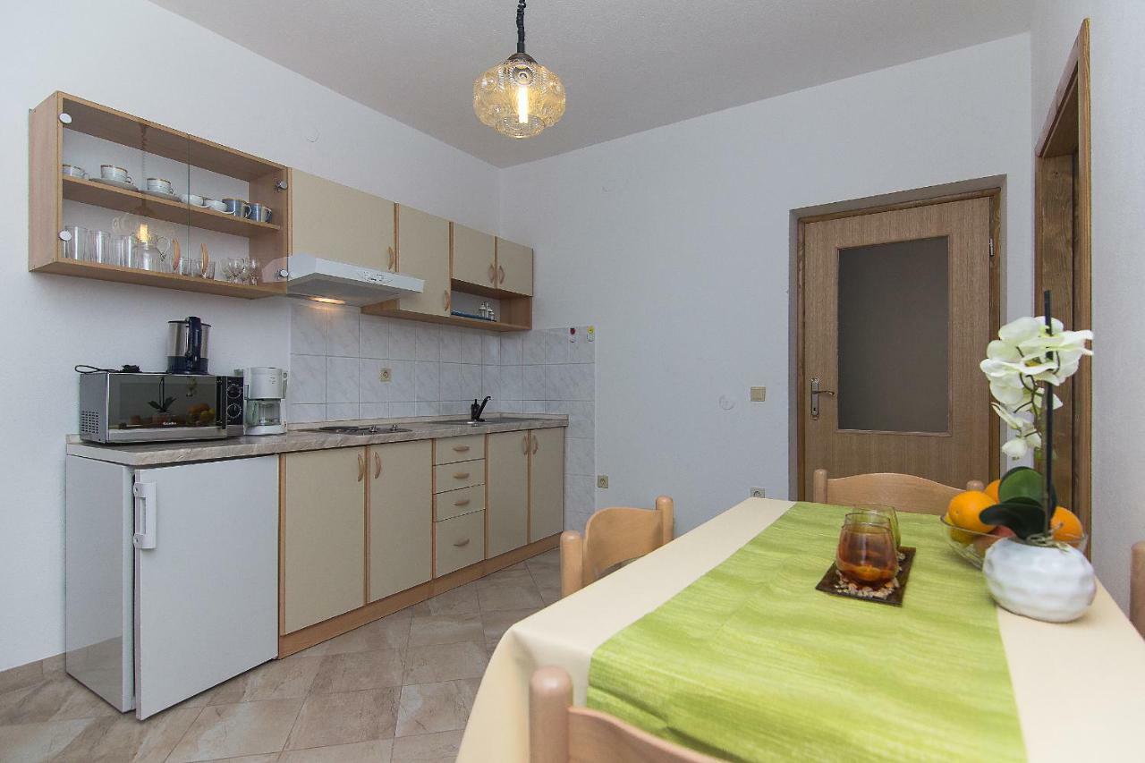 Apartmani Marijanovic Макарська Екстер'єр фото